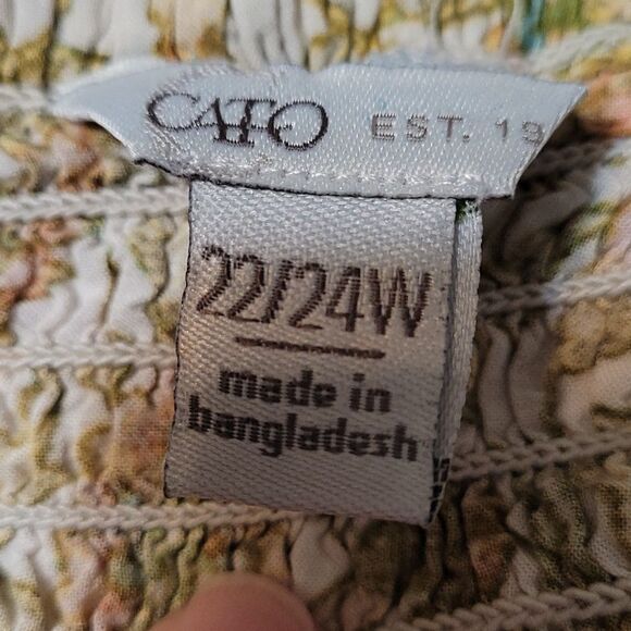 Fall boho leaf design top - Picture 5 of 7